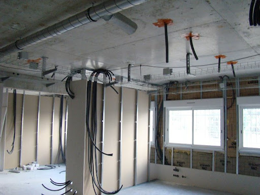 Installation électrique bâtiment - Électriciens BF Connectivity
